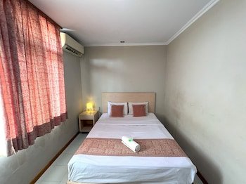 Hotel Winotosastro by OYO Rooms