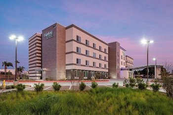 Fairfield Inn & Suites Anaheim Los Alamitos