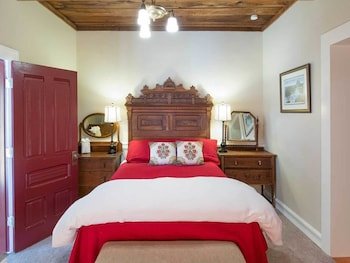 Jenner Inn