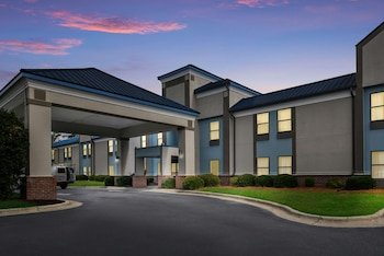 SureStay Plus Hotel by Best Western Tarboro