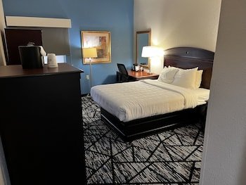 Baymont by Wyndham Monroe Ohio