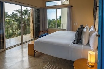 Casa Mía El Cuyo Eco Beach Boutique