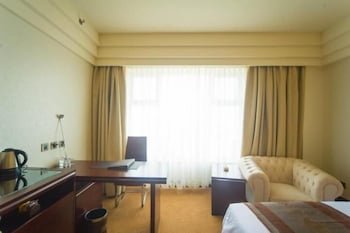 Ramada by Wyndham Chengdu North