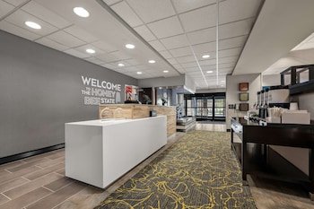 Hampton Inn Birmingham/Leeds