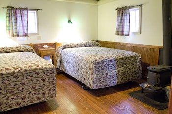 Roosevelt Lodge & Cabins