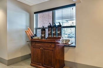 Country Inn & Suites by Radisson, Toledo South, OH