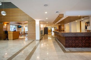 Hotel Plaza Calzada