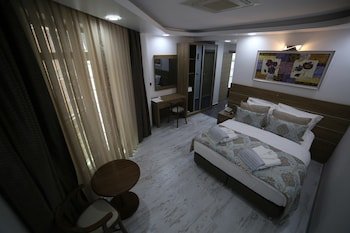 Grand Serenay Hotel