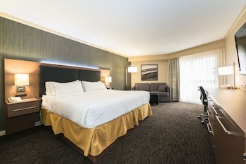 Holiday Inn Express Edmonton Downtown