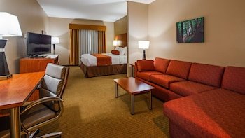 Best Western Plus Finger Lakes Inn & Suites