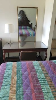 Fenelon Inn