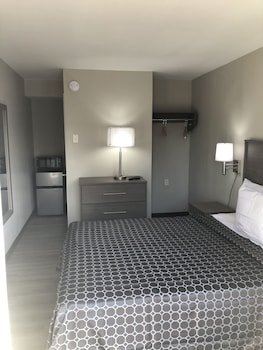 Trolley Stop Motel