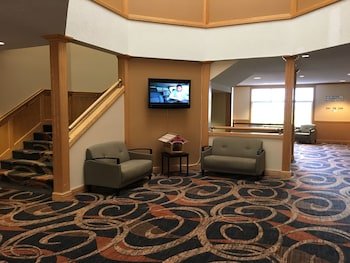 Cabot Inn & Suites