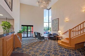 Super 8 by Wyndham Mahwah