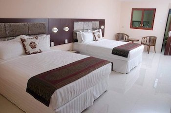 Grand Diamond Hotel Trinidad