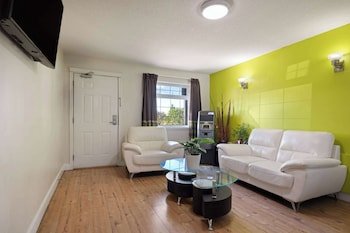 Super 8 by Wyndham Fort McMurray