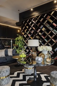 Brown Beach House Tel Aviv