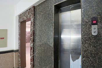 Aman Hotel By OYO Rooms