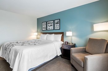 Sleep Inn & Suites
