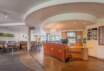 B&B HOTEL Calais Terminal Cité de l'Europe 4 étoiles