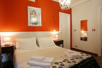 Elios Rooms
