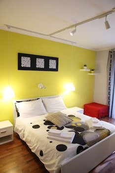 Elios Rooms