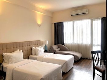 Liberty 2 Hotel