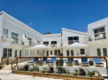 Mata Rocks Resort
