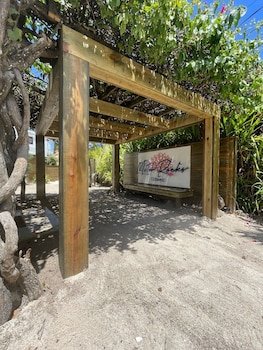 Mata Rocks Resort