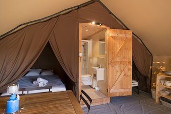 Huttopia Lac d'Aiguebelette Campsite