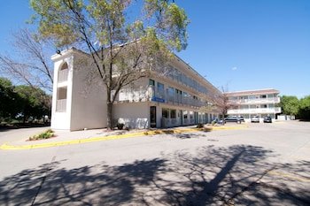 Motel 6 Minneapolis North - Roseville