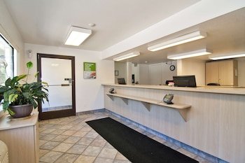 Motel 6 Minneapolis North - Roseville