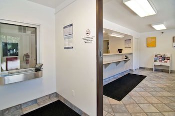 Motel 6 Minneapolis North - Roseville
