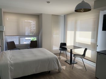 Aparthotel Essenzia De Castilla