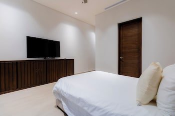 The Paraiso Residences