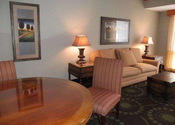 Quality Inn & Suites St. Louis