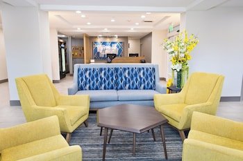 Holiday Inn Express Hotel & Suites Sacramento NE Cal Expo