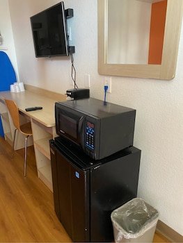 Motel 6 Phoenix West