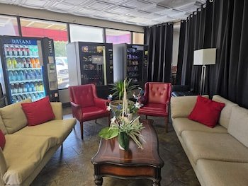 Ramada by Wyndham Savannah Gateway