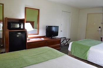 Ramada by Wyndham Savannah Gateway