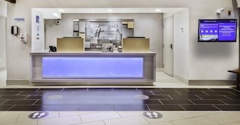 Holiday Inn Express & Suites Langley