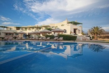 Finikas Beach Hotel