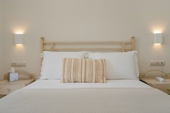 Finikas Beach Hotel