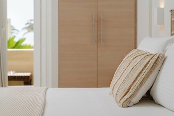 Finikas Beach Hotel