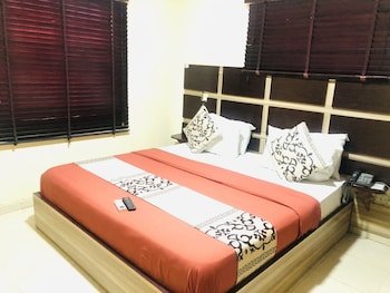 Downtown Royal Hotel Dipeolu