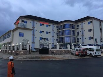 Toprate Luxury Hotel