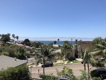 Moonlight Beach Motel