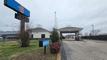 Motel 6 Memphis - Graceland