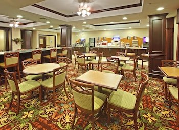 Holiday Inn Express Hotel & Suites Henderson-Traffic Star