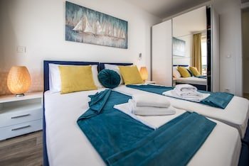 Luxury Villas Royal Il